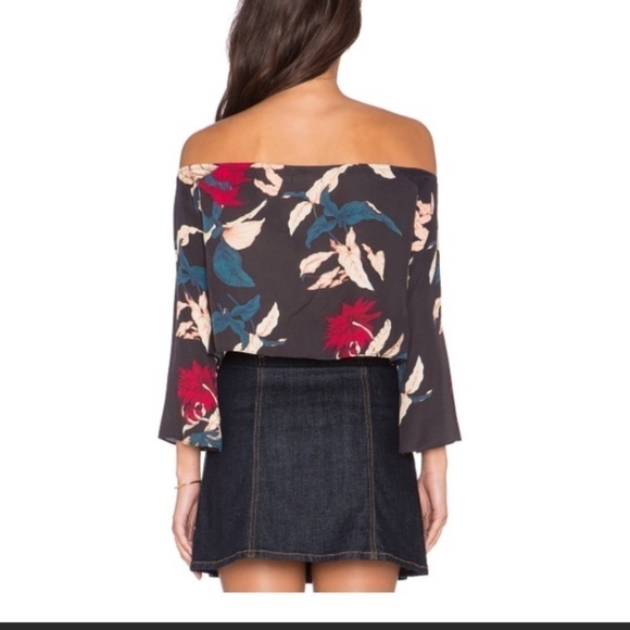 Tularosa Francesca floral blouse - Picture 2 of 7